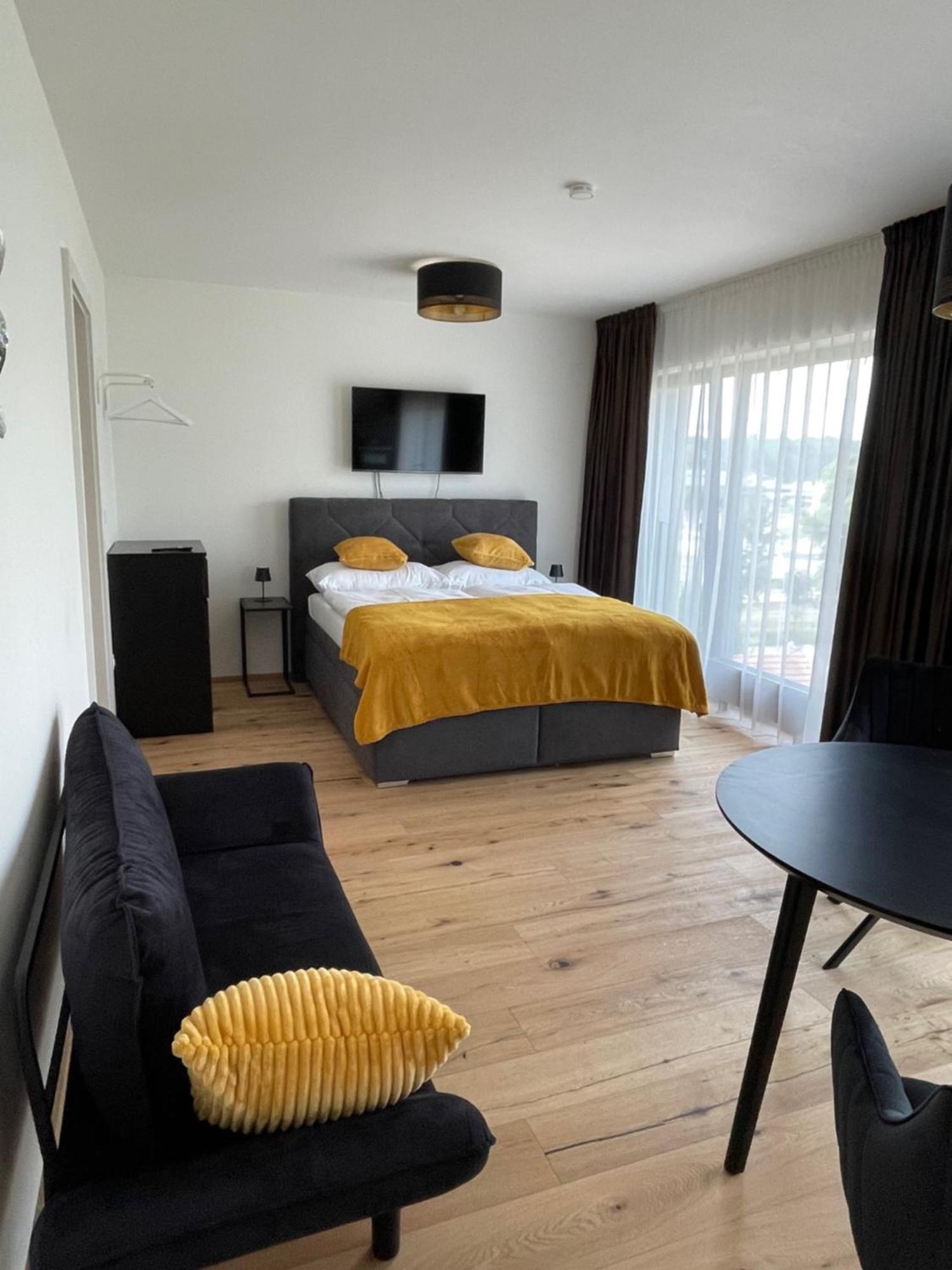 H52 Apartments Брно Екстер'єр фото