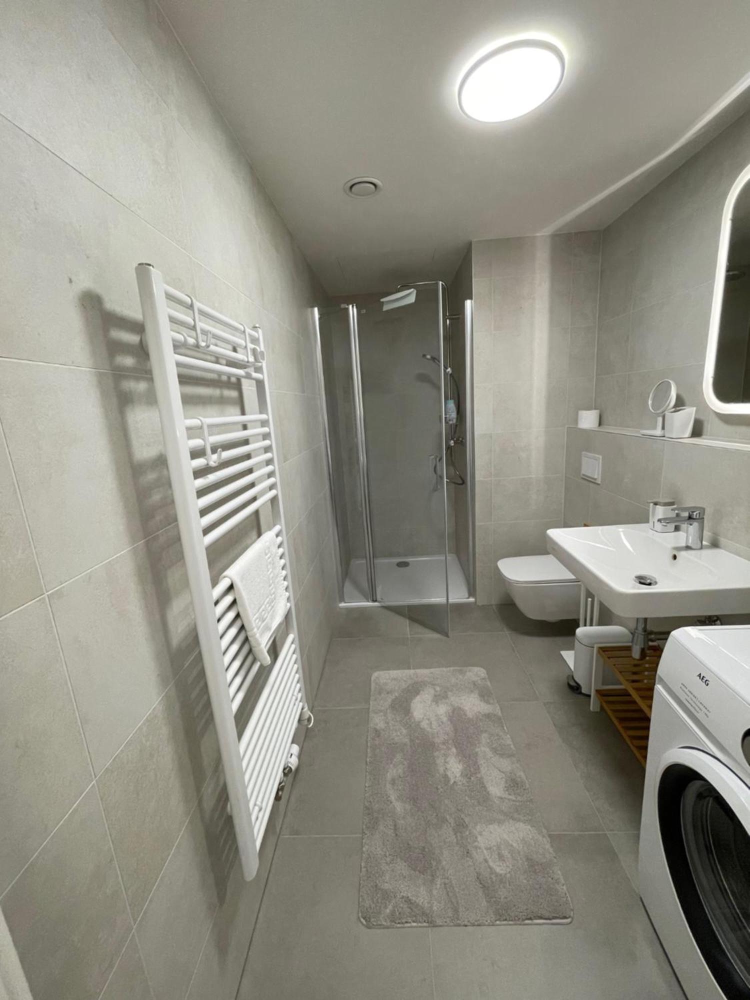 H52 Apartments Брно Екстер'єр фото