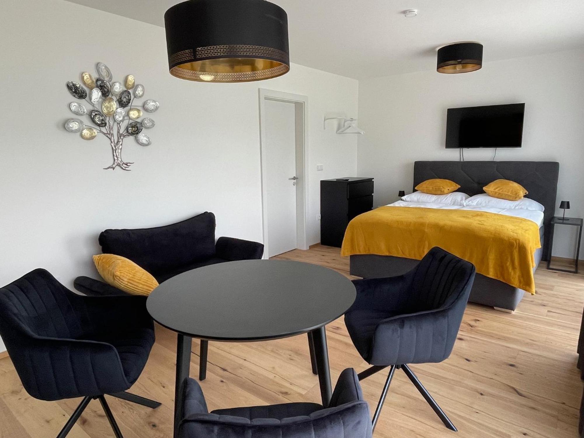 H52 Apartments Брно Екстер'єр фото