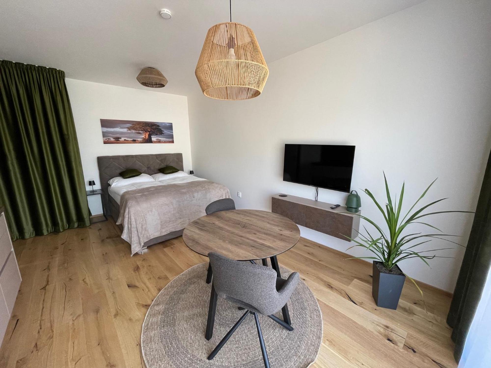 H52 Apartments Брно Екстер'єр фото